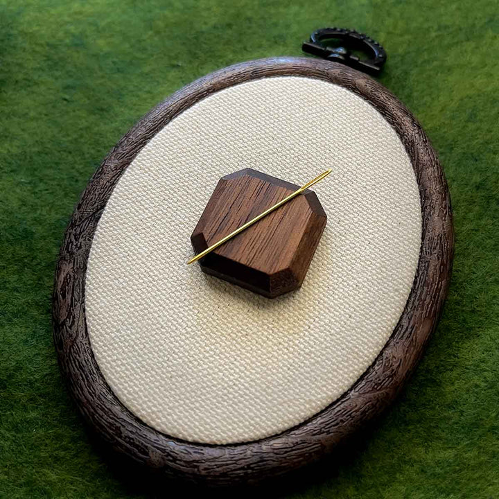 Gem Wood Needle Minders