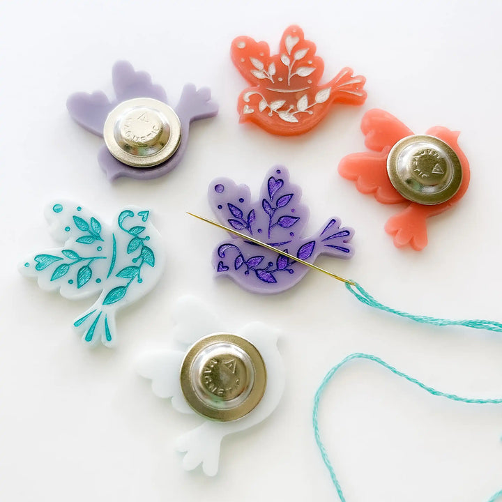 Floral Dove Needle Minder