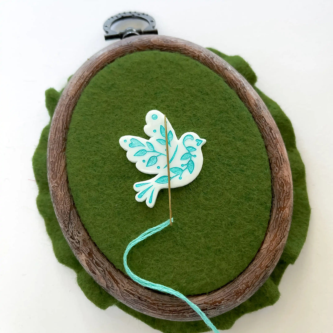 Floral Dove Needle Minder
