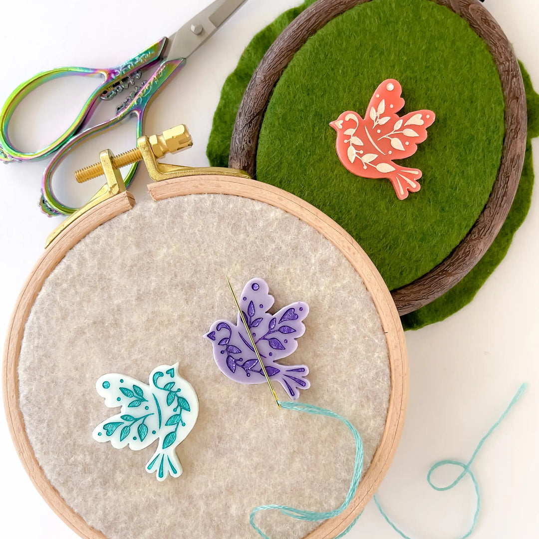 Floral Dove Needle Minder