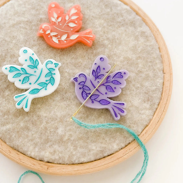 Floral Dove Needle Minder