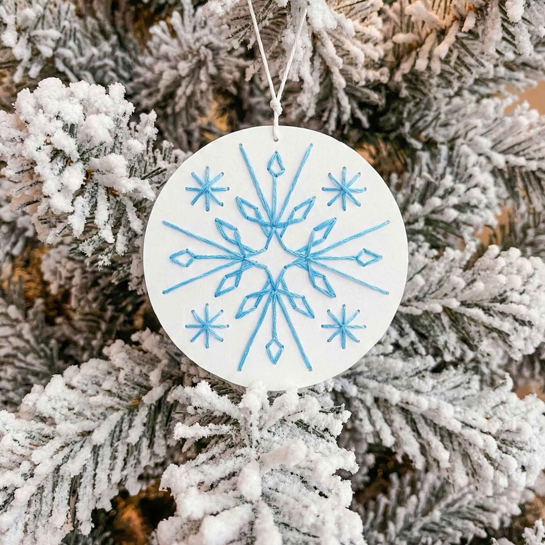 Prism &amp; Facet Snowflakes PDF